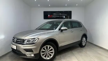 Grijs Gebruikt 2017 VW Tiguan SUV | € 17.999 (Goede deal)