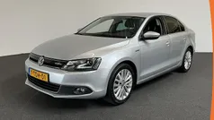 Gebruikt 2013 VW Jetta Hybrid Highline Sedan | € 7.990 (Eerlijke prijs)