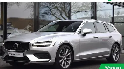 Grijs Gebruikt 2019 Volvo V60 Momentum Stationwagen | € 26.950 (Eerlijke prijs)
