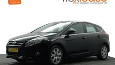 Zwart metallic Gebruikt 2012 Ford Focus Sport Hatchback | € 5.900 (Eerlijke prijs)