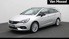 Grijs Gebruikt 2021 Opel Astra Ultimate Stationwagen | € 16.400 (Eerlijke prijs)