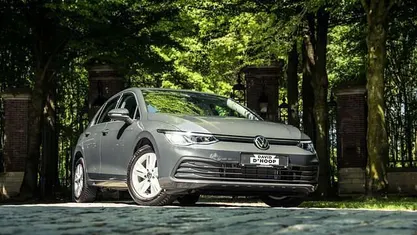 Gebruikt 2021 VW Golf Life Sedan | € 23.950 (Eerlijke prijs)