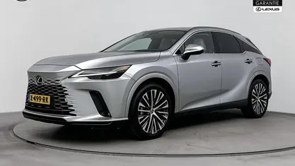 Grijs metallic Gebruikt 2024 Lexus RX450h+ Executive Line SUV | € 73.945 (Eerlijke prijs)