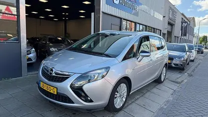 Gebruikt 2016 Opel Zafira Tourer Edition MPV | € 9.750 (Eerlijke prijs)
