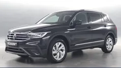 Zwart Gebruikt 2023 VW Tiguan Business SUV | € 39.850 (Eerlijke prijs)