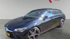 Zwart Gebruikt 2021 Mercedes CLA180 Business Sedan | € 27.945 (Eerlijke prijs)
