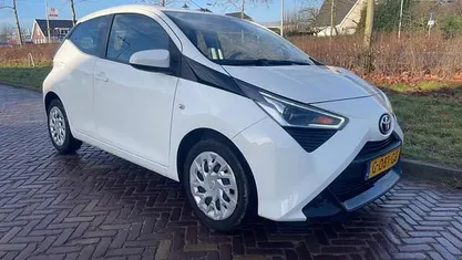 Occasion Toyota Aygo X-play 72 PK (52 kW) 2019 Hatchback