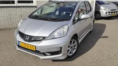 Grijs Gebruikt 2015 Honda Jazz SI Hatchback | € 9.750 (Goede deal)