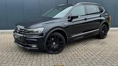 Zwart Gebruikt 2019 VW Tiguan R-line SUV | € 25.835 (Eerlijke prijs)