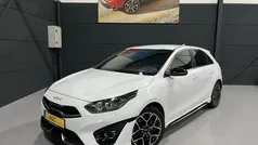Wit Gebruikt 2022 Kia Ceed GT-Line Hatchback | € 22.950 (Eerlijke prijs)