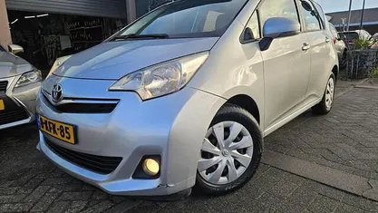 Occasion 2011 Toyota Verso-S MPV | € 5.350 (Eerlijke prijs)