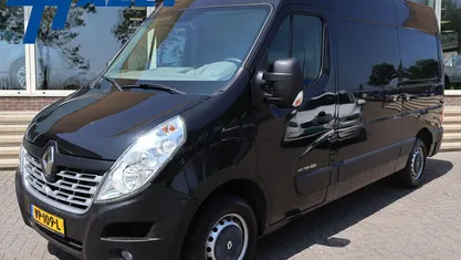 Occasion Renault Master 165 PK (121 kW) 2015 Zwart Van