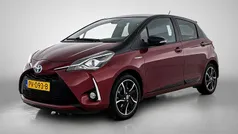 Rood Gebruikt 2017 Toyota Yaris Hybrid Hatchback | € 14.950 (Eerlijke prijs)