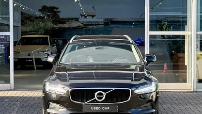 Zwart Gebruikt 2019 Volvo V90 Momentum Stationwagen | € 30.245 (Super prijs)