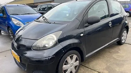Occasion 2011 Toyota Aygo Hatchback | € 1.999 (Eerlijke prijs)
