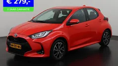 Rood Gebruikt 2022 Toyota Yaris Hybrid Hatchback | € 21.895 (Eerlijke prijs)