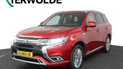 Rood Gebruikt 2019 Mitsubishi Outlander P-HEV Instyle SUV | € 21.840 (Eerlijke prijs)