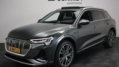 Grijs (metallic) Occasion 2020 Audi e-tron S-Line SUV | € 25.995 (Super prijs)