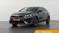Grijs Gebruikt 2022 Kia ProCeed GT-Line Hatchback | € 22.335 (Goede deal)