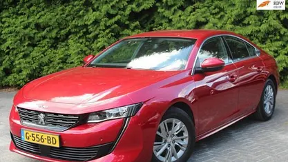 Rood Gebruikt 2019 Peugeot 508 Active Hatchback | € 14.250 (Eerlijke prijs)