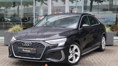 Zwart Gebruikt 2020 Audi A3 S-Line Sedan | € 26.700 (Eerlijke prijs)