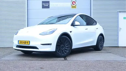 Wit Occasion 2026 Tesla Model Y Long Range AWD SUV | € 38.999 (Super prijs)