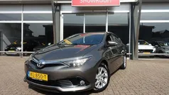 Gebruikt 2016 Toyota Auris Limited Hatchback | € 14.790 (Eerlijke prijs)