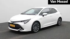Wit Gebruikt 2020 Toyota Corolla Hatchback | € 22.845 (Eerlijke prijs)
