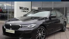 Grijs Gebruikt 2023 BMW 530e Comfort Edition Sedan | € 45.750 (Iets duurder)
