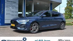 Blauw Gebruikt 2022 Ford Focus ST-Line Hatchback | € 21.640 (Eerlijke prijs)