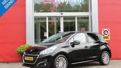 Gebruikt 2018 Peugeot 208 Signature Sky Hatchback | € 12.695 (Eerlijke prijs)