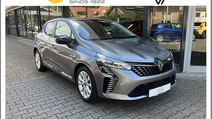 Occasion Renault Clio V Evolution 92 PK (67 kW) 2024 Grijs (metallic) Hatchback