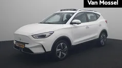 Gebruikt 2023 MG ZS Luxury Sedan | € 26.995 (Eerlijke prijs)