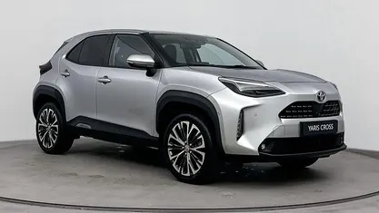 Gebruikt 2025 Toyota Yaris Cross Executive SUV | € 28.999 (Eerlijke prijs)