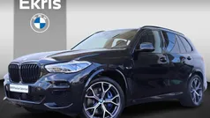 Zwart Gebruikt 2022 BMW X5 Executive SUV | € 72.950 (Eerlijke prijs)