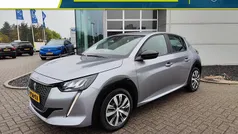Gebruikt 2023 Peugeot e-208 Business-Line Hatchback | € 21.285 (Eerlijke prijs)