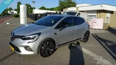 Gebruikt 2022 Renault Clio V Intens Hatchback | € 19.850 (Eerlijke prijs)