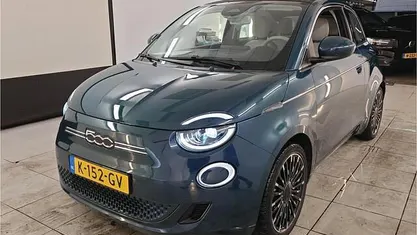 Groen Occasion 2020 Fiat 500C La Prima Cabriolet | € 19.950 (Eerlijke prijs)
