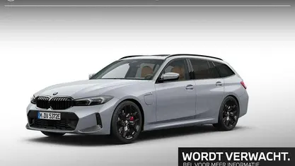 Gebruikt 2025 BMW 330e M Sport Stationwagen | € 55.900 (Eerlijke prijs)