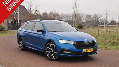 Blauw Occasion 2021 Skoda Octavia Business Line Stationwagen | € 21.490 (Eerlijke prijs)