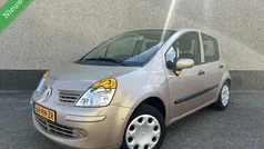 Beige Gebruikt 2005 Renault Modus Authentique MPV | € 1.495 (Eerlijke prijs)