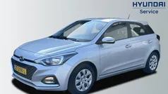 Grijs, metallic lak Gebruikt 2019 Hyundai i20 Comfort Hatchback | € 15.950 (Eerlijke prijs)