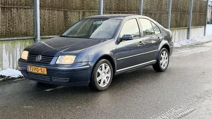 Occasion VW Bora 116 PK (85 kW) 2004 Blauw Sedan