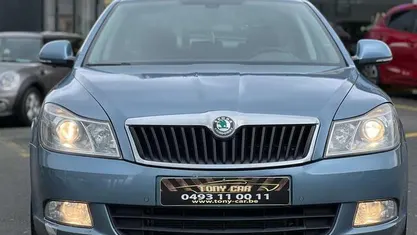 Blauw Gebruikt 2010 Skoda Octavia Stationwagen | € 3.990 (Eerlijke prijs)