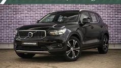 Zwart Gebruikt 2021 Volvo XC40 Inscription SUV | € 29.899 (Eerlijke prijs)