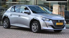 Grijs Gebruikt 2021 Peugeot e-208 Allure Hatchback | € 16.987 (Eerlijke prijs)