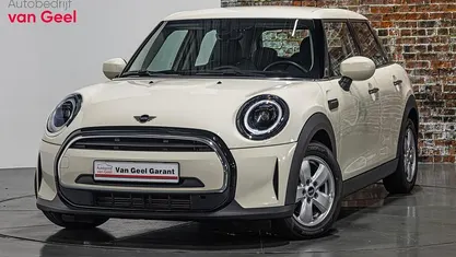 Gebruikt 2022 Mini Cooper Hatchback | € 19.995 (Eerlijke prijs)