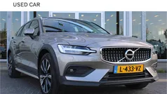 Grijs Gebruikt 2021 Volvo V60 CC Pro Stationwagen | € 33.800 (Eerlijke prijs)