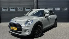 Gebruikt 2021 Mini ONE Business Hatchback | € 19.900 (Eerlijke prijs)