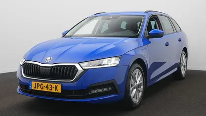 Gebruikt 2023 Skoda Octavia Business Line Stationwagen | € 25.900 (Super prijs)